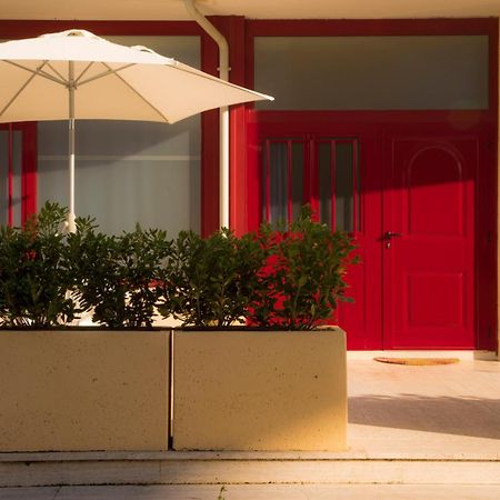 I Suoni Del Mare Apartment Porto San Giorgio Bagian luar foto