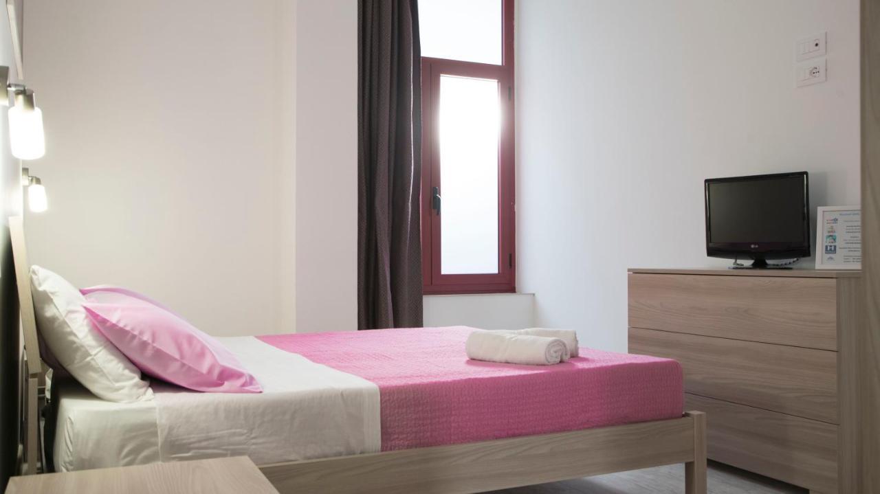I Suoni Del Mare Apartment Porto San Giorgio Bagian luar foto