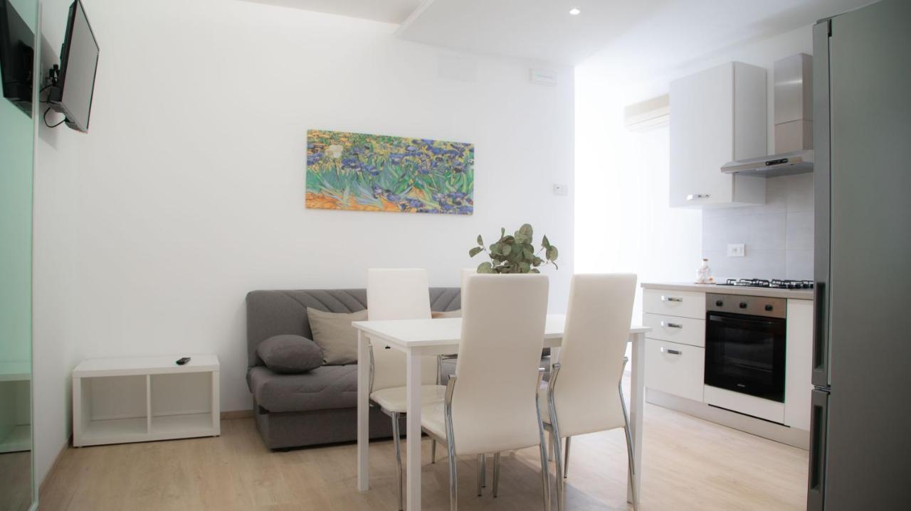 I Suoni Del Mare Apartment Porto San Giorgio Bagian luar foto