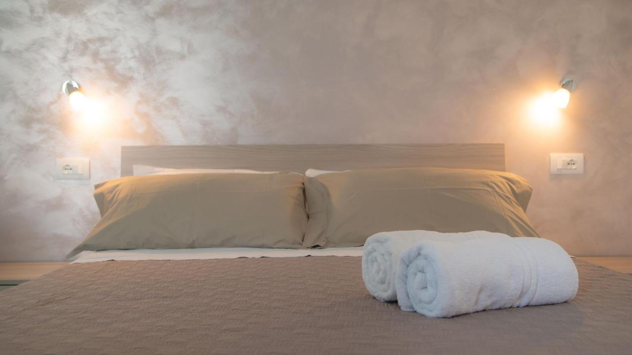 I Suoni Del Mare Apartment Porto San Giorgio Bagian luar foto