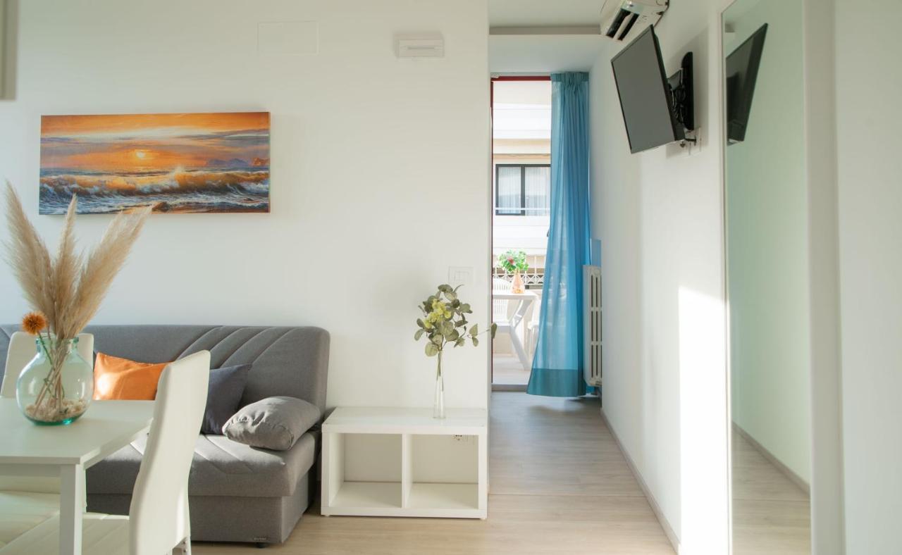 I Suoni Del Mare Apartment Porto San Giorgio Bagian luar foto